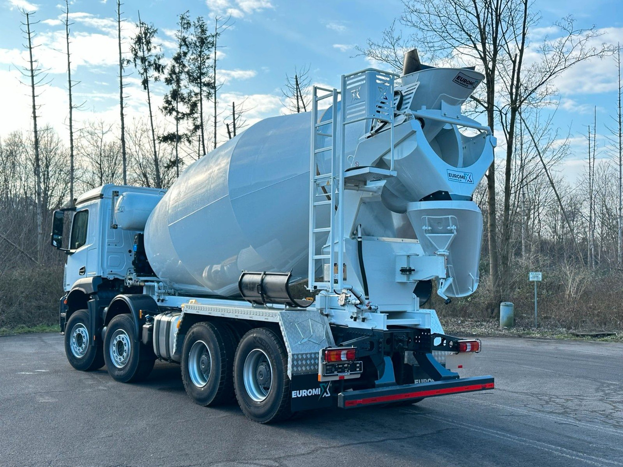 Mercedes-Benz Arocs 5 3743 8X4 / Euro6e EuromixMTP EM 10 L - شاحنة خلاطة خرسانة: صور 4 Mercedes-Benz Arocs 5 3743 8X4 / Euro6e EuromixMTP EM 10 L - شاحنة خلاطة خرسانة: صور 4