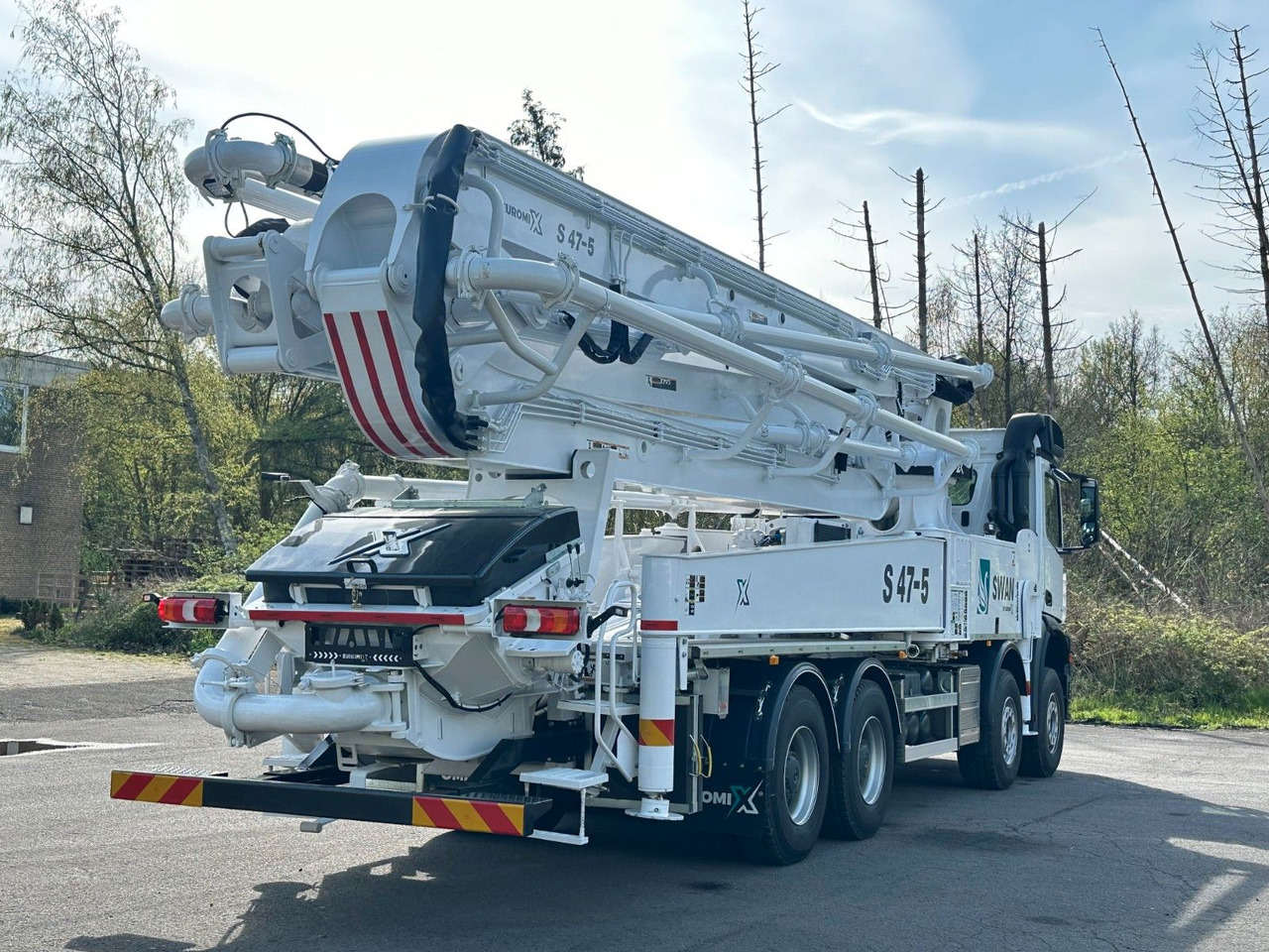 Mercedes-Benz Arocs 5 4542 8x4 SWAN TSP 47-5 160RZ ( 47m ) - شاحنة خلاطة خرسانة: صور 5 Mercedes-Benz Arocs 5 4542 8x4 SWAN TSP 47-5 160RZ ( 47m ) - شاحنة خلاطة خرسانة: صور 5