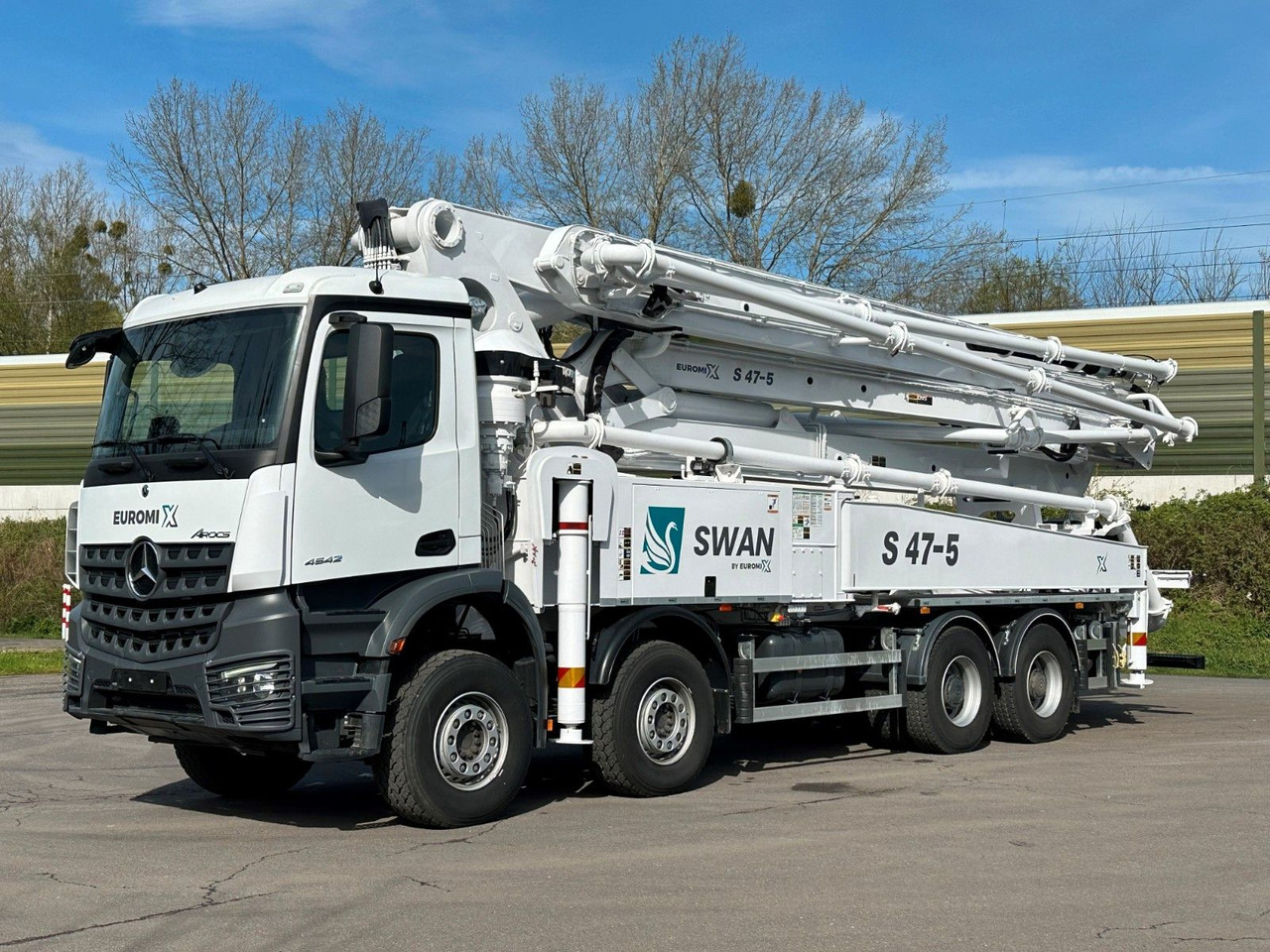Mercedes-Benz Arocs 5 4542 8x4 SWAN TSP 47-5 160RZ ( 47m ) - شاحنة خلاطة خرسانة: صور 2 Mercedes-Benz Arocs 5 4542 8x4 SWAN TSP 47-5 160RZ ( 47m ) - شاحنة خلاطة خرسانة: صور 2