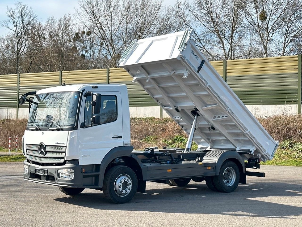 Mercedes-Benz Atego 1224 K EuromixMTP 3-Seiten-Kipper - قلابات: صور 1 Mercedes-Benz Atego 1224 K EuromixMTP 3-Seiten-Kipper - قلابات: صور 1