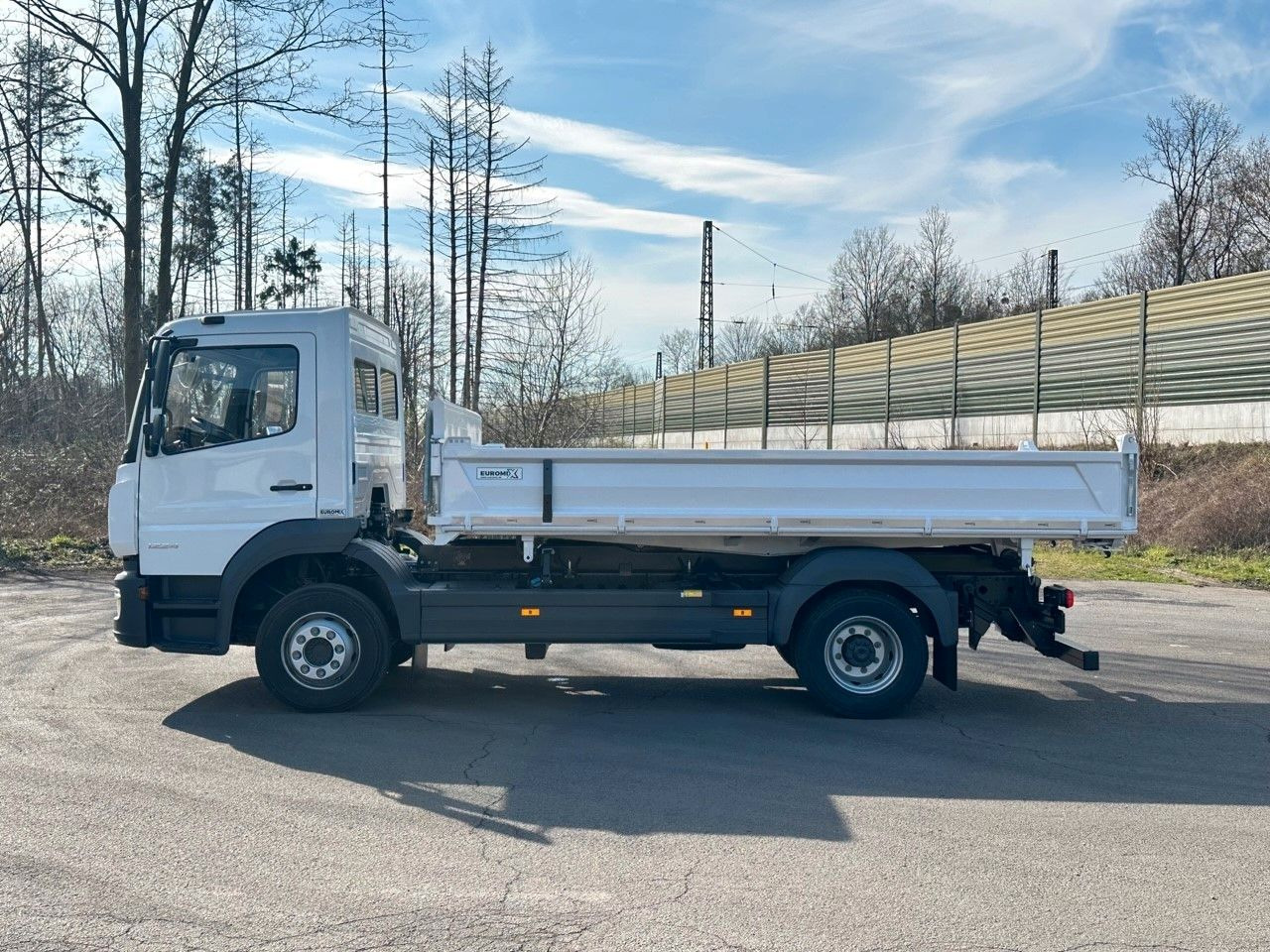 Mercedes-Benz Atego 1224 K EuromixMTP 3-Seiten-Kipper - قلابات: صور 4 Mercedes-Benz Atego 1224 K EuromixMTP 3-Seiten-Kipper - قلابات: صور 4
