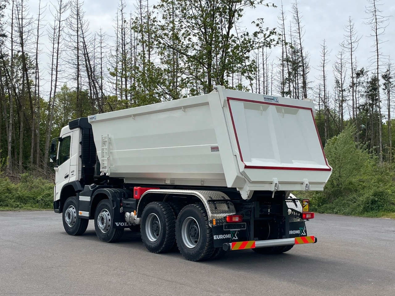 Volvo FMX 460 8x4 EuromixMTP EMK 20m³ Mulden Kipper - قلابات: صور 4 Volvo FMX 460 8x4 EuromixMTP EMK 20m³ Mulden Kipper - قلابات: صور 4