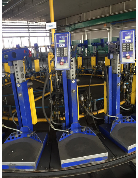 Filling unit Electronic scale gasbottle filling unit with push buttons LPG, GPL - آلات البناء: صور 4 Filling unit Electronic scale gasbottle filling unit with push buttons LPG, GPL - آلات البناء: صور 4