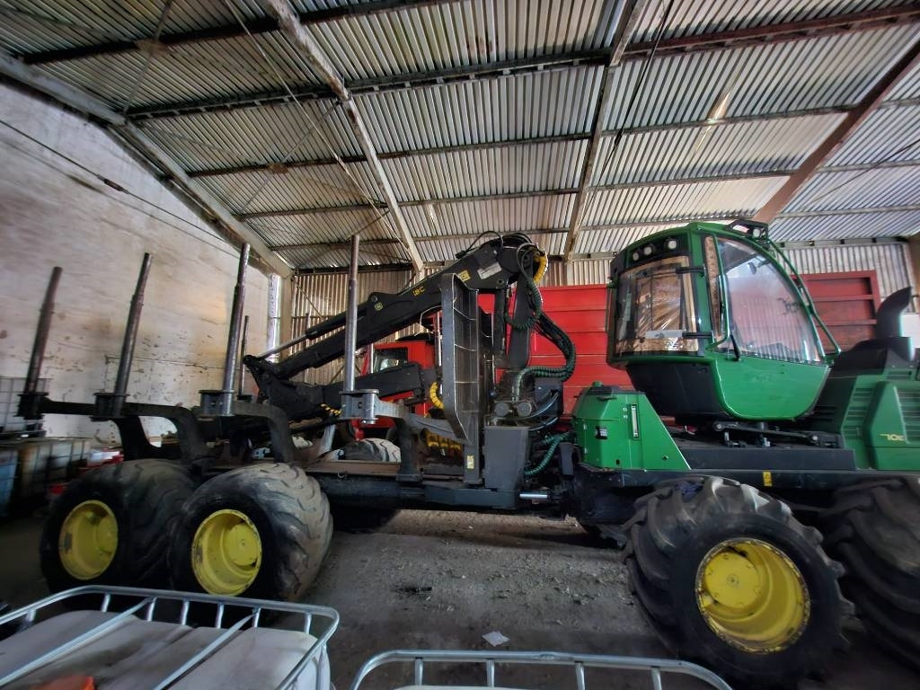 John Deere 1510 E - شاحنات نقل الأخشاب في الغابات: صور 5 John Deere 1510 E - شاحنات نقل الأخشاب في الغابات: صور 5