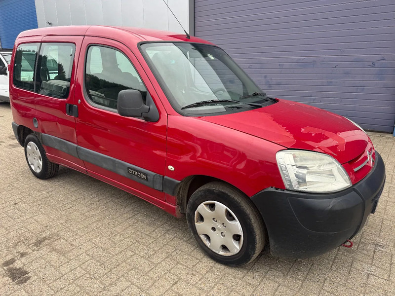 Citroën Berlingo **PETROL-ESSENCE-BENZINE** - سيارة: صور 3 Citroën Berlingo **PETROL-ESSENCE-BENZINE** - سيارة: صور 3