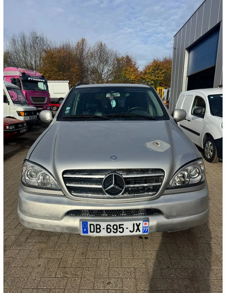 Mercedes-Benz M-Klasse ML **270CDI-AIRCO-FRENCH CAR** - سيارة دفع رباعي: صور 2 Mercedes-Benz M-Klasse ML **270CDI-AIRCO-FRENCH CAR** - سيارة دفع رباعي: صور 2
