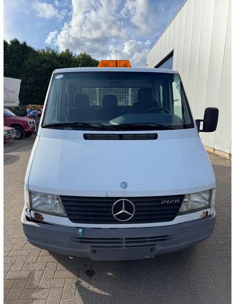 Mercedes-Benz Sprinter **212D-5CYL-BELGIAN VAN-AIRCO** - الشاحنات الصغيرة المسطحة, الشاحنات الصغيرة كابينة مزدوجة: صور 2 Mercedes-Benz Sprinter **212D-5CYL-BELGIAN VAN-AIRCO** - الشاحنات الصغيرة المسطحة, الشاحنات الصغيرة كابينة مزدوجة: صور 2