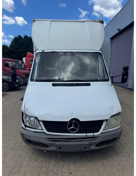 Mercedes-Benz Sprinter 313 **BOX+LIFT** - الشاحنات الصغيرة صندوق مغلق: صور 2 Mercedes-Benz Sprinter 313 **BOX+LIFT** - الشاحنات الصغيرة صندوق مغلق: صور 2
