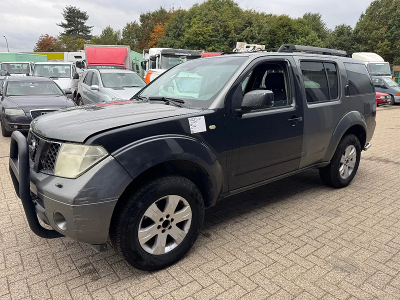 Nissan Pathfinder **AIRCO-EURO 3-7 SEATS** - سيارة: صور 3 Nissan Pathfinder **AIRCO-EURO 3-7 SEATS** - سيارة: صور 3