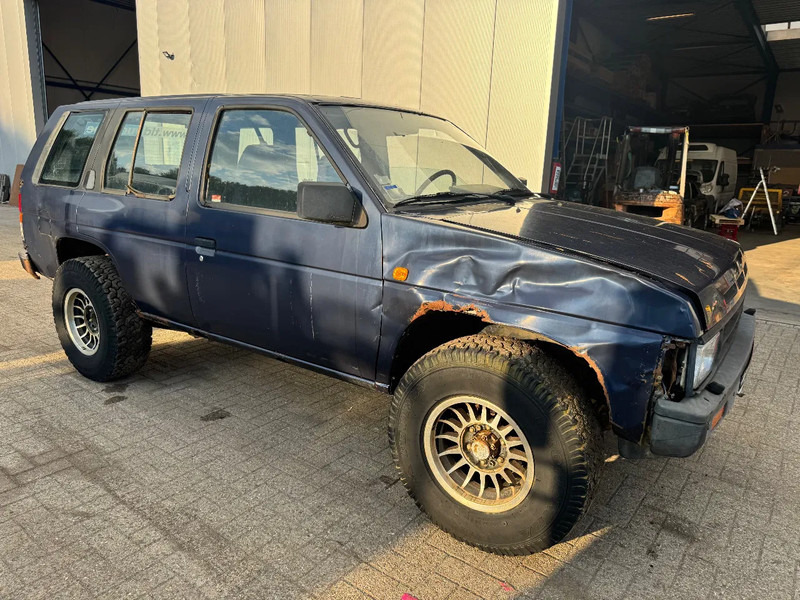 Nissan Terrano **4X4-DIESEL-LONG CHASSIS** - سيارة: صور 3 Nissan Terrano **4X4-DIESEL-LONG CHASSIS** - سيارة: صور 3