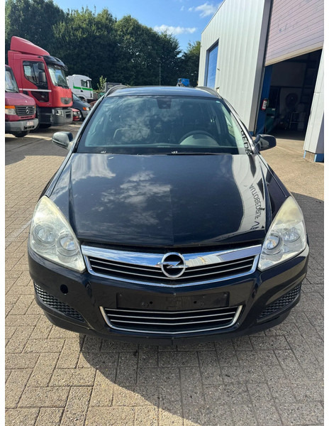Opel Astra **1700CDTI-AIRCO-EURO 4** - سيارة ستيشن: صور 2 Opel Astra **1700CDTI-AIRCO-EURO 4** - سيارة ستيشن: صور 2