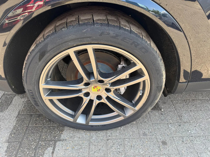Porsche Cayenne **HYBRIDE+BENZINE-3.0V6-1st OWNER-EURO6B** - سيارة: صور 5 Porsche Cayenne **HYBRIDE+BENZINE-3.0V6-1st OWNER-EURO6B** - سيارة: صور 5