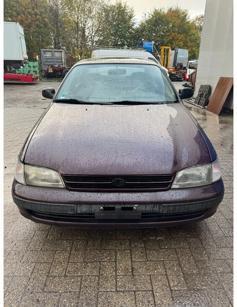 Toyota Carina E **2.0 PETROL-ESSENCE** - سيدان: صور 2 Toyota Carina E **2.0 PETROL-ESSENCE** - سيدان: صور 2