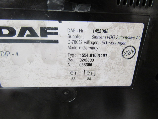 DAF CF65 CLOCK CLUSTER 1452098 - الكابينة والداخلية - شاحنة: صور 2 DAF CF65 CLOCK CLUSTER 1452098 - الكابينة والداخلية - شاحنة: صور 2