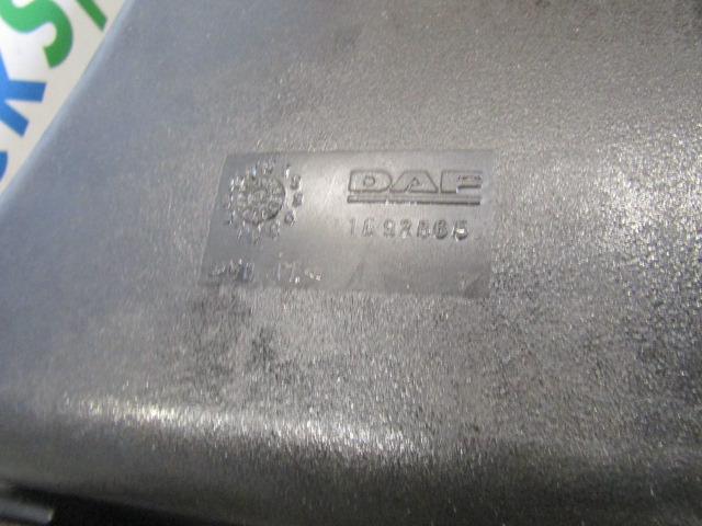 DAF XF 105 AD BLUE TANK COMPLETE P/NO 1692865 - خزان وقود - شاحنة: صور 2 DAF XF 105 AD BLUE TANK COMPLETE P/NO 1692865 - خزان وقود - شاحنة: صور 2