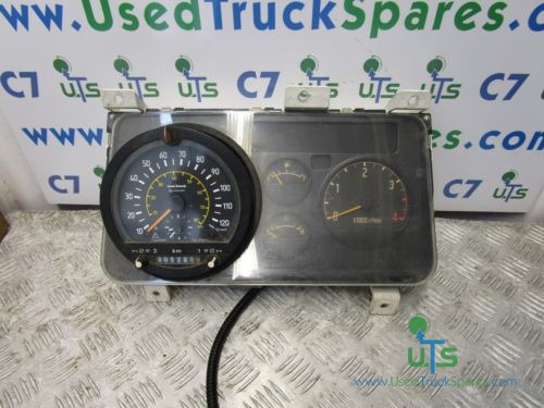 ISUZU NQR CLOCK CLUSTER AND TACHO - النظام الكهربائي - شاحنة: صور 1 ISUZU NQR CLOCK CLUSTER AND TACHO - النظام الكهربائي - شاحنة: صور 1