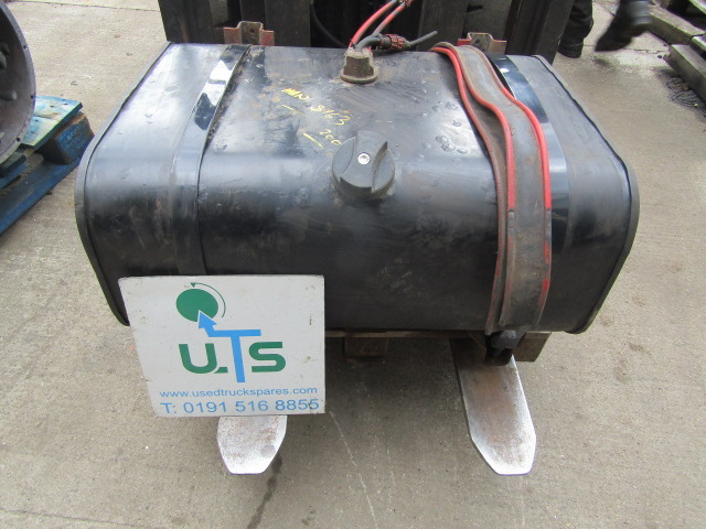 MAN 8163 (LE2000) FUEL TANK COMPLETE - خزان وقود - شاحنة: صور 1 MAN 8163 (LE2000) FUEL TANK COMPLETE - خزان وقود - شاحنة: صور 1