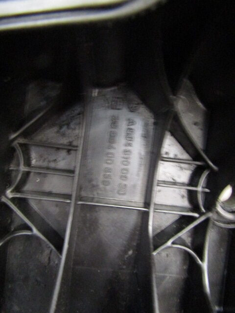 MERCEDES ATEGO 815 ROCKERCOVER P/NO A9040100930 - المحرك و قطع الغيار - شاحنة: صور 3 MERCEDES ATEGO 815 ROCKERCOVER P/NO A9040100930 - المحرك و قطع الغيار - شاحنة: صور 3