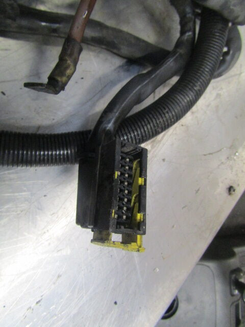 MERCEDES AXOR 1829 MANUAL GEARBOX WIRING HARNESS P/NO 003929484 - النظام الكهربائي - شاحنة: صور 2 MERCEDES AXOR 1829 MANUAL GEARBOX WIRING HARNESS P/NO 003929484 - النظام الكهربائي - شاحنة: صور 2