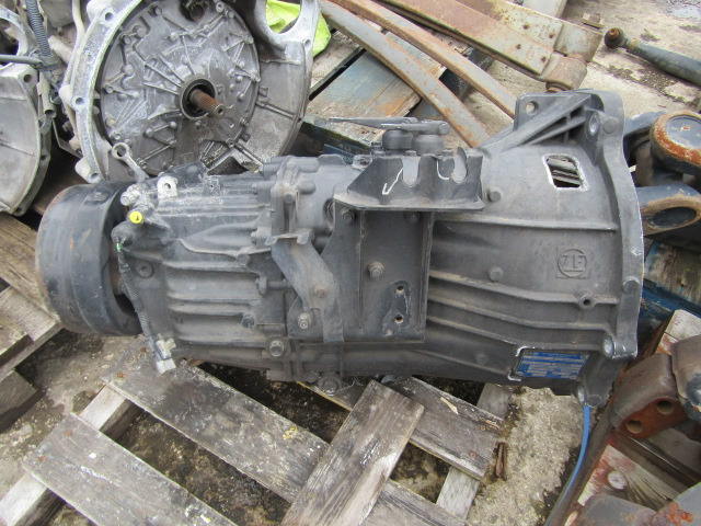 MITSUBISHI FUSO 6 SPEED MANUAL ZF GEARBOX TYPE 6S 420V - علبة التروس - شاحنة: صور 3 MITSUBISHI FUSO 6 SPEED MANUAL ZF GEARBOX TYPE 6S 420V - علبة التروس - شاحنة: صور 3