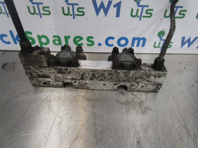 SCANIA 124 420 DC1203 INJECTOR RAIL 1440233/1511693 - المحرك و قطع الغيار - شاحنة: صور 3 SCANIA 124 420 DC1203 INJECTOR RAIL 1440233/1511693 - المحرك و قطع الغيار - شاحنة: صور 3