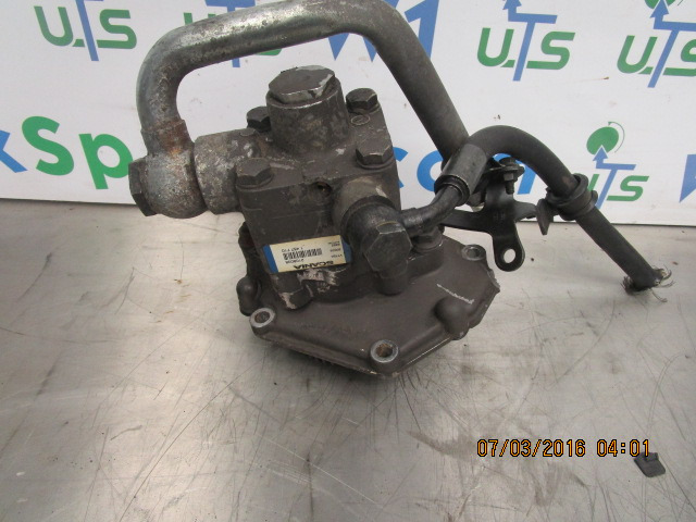 SCANIA 124 420 DC1203 POWER STEERING PUMP 2108038 - المحرك و قطع الغيار - شاحنة: صور 1 SCANIA 124 420 DC1203 POWER STEERING PUMP 2108038 - المحرك و قطع الغيار - شاحنة: صور 1