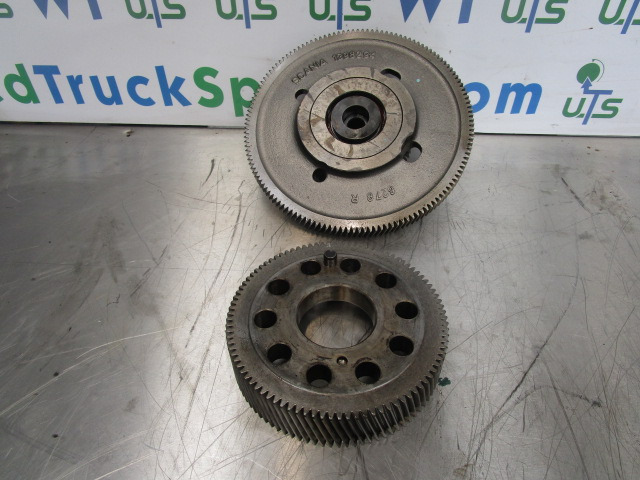SCANIA 124 420 FRONT TIMING GEARS P/NO 1398294/1466704 - المحرك و قطع الغيار - شاحنة: صور 1 SCANIA 124 420 FRONT TIMING GEARS P/NO 1398294/1466704 - المحرك و قطع الغيار - شاحنة: صور 1