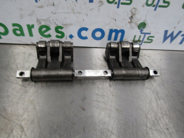 SCANIA 144/164 V8 ROCKERSHAFT P/NO 6462/77097430 - المحرك و قطع الغيار - شاحنة: صور 4 SCANIA 144/164 V8 ROCKERSHAFT P/NO 6462/77097430 - المحرك و قطع الغيار - شاحنة: صور 4