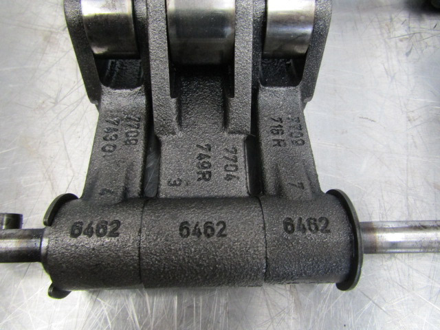 SCANIA 144/164 V8 ROCKERSHAFT P/NO 6462/77097430 - المحرك و قطع الغيار - شاحنة: صور 1 SCANIA 144/164 V8 ROCKERSHAFT P/NO 6462/77097430 - المحرك و قطع الغيار - شاحنة: صور 1