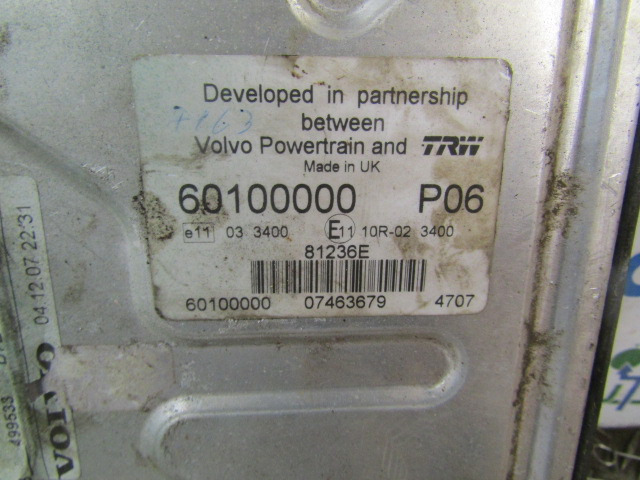 VOLVO FE240 D7E ENGINE ECU P/NO 6010000 P06 / VOLVO 0499533 D7E - كتلة التحكم - شاحنة: صور 2 VOLVO FE240 D7E ENGINE ECU P/NO 6010000 P06 / VOLVO 0499533 D7E - كتلة التحكم - شاحنة: صور 2