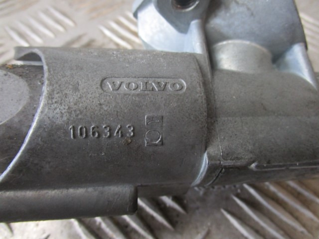 VOLVO FM/FH VERSION 2 IGNITION LOCK AND KEY 106343 - الكابينة والداخلية - شاحنة: صور 2 VOLVO FM/FH VERSION 2 IGNITION LOCK AND KEY 106343 - الكابينة والداخلية - شاحنة: صور 2