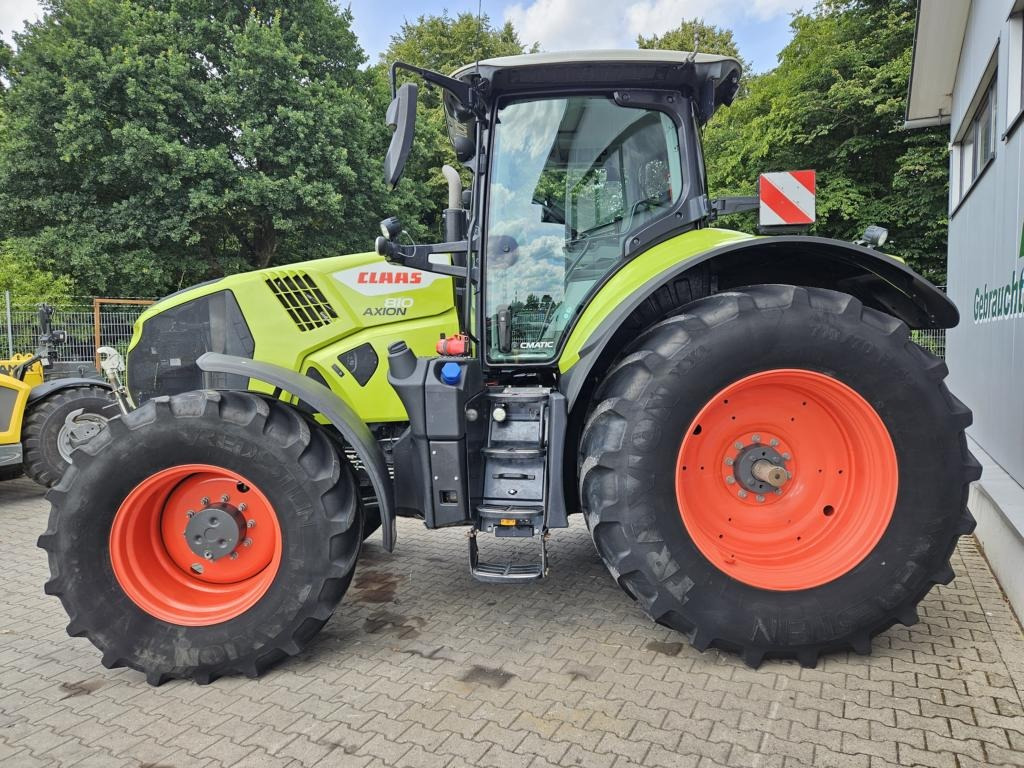 جرار CLAAS AXION 810 CMATIC: صور 26