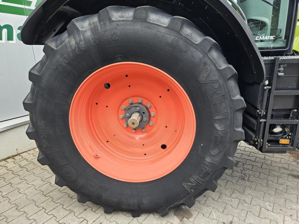 جرار CLAAS AXION 810 CMATIC: صور 6