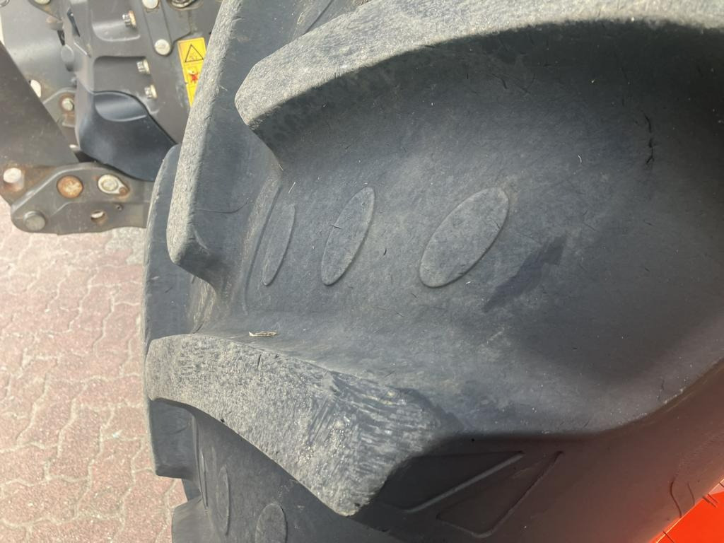 CLAAS AXION 830 CMATIC - جرار: صور 3 CLAAS AXION 830 CMATIC - جرار: صور 3