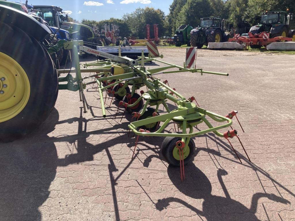 CLAAS VOLTO 64 - لمّامَة القش: صور 4 CLAAS VOLTO 64 - لمّامَة القش: صور 4