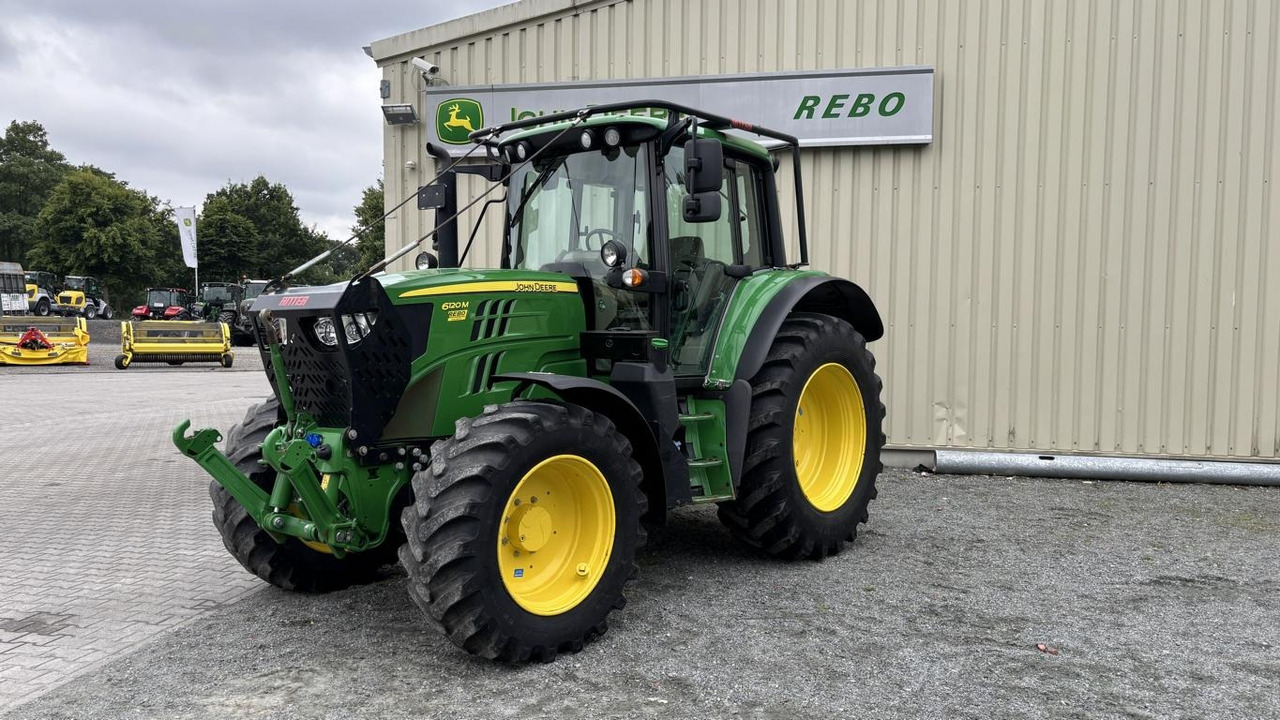 John Deere 6120M 4298L - جرارات البلدية: صور 1 John Deere 6120M 4298L - جرارات البلدية: صور 1