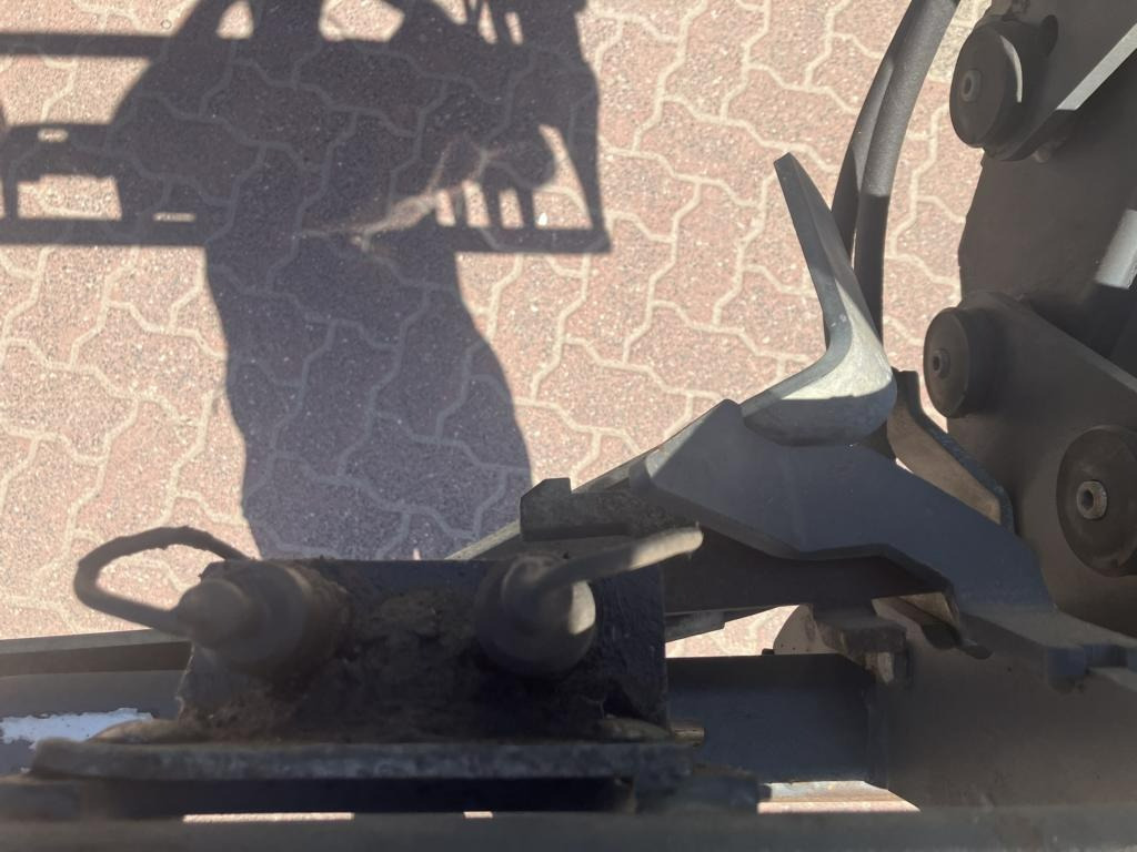 John Deere 6125R - جرار: صور 4 John Deere 6125R - جرار: صور 4