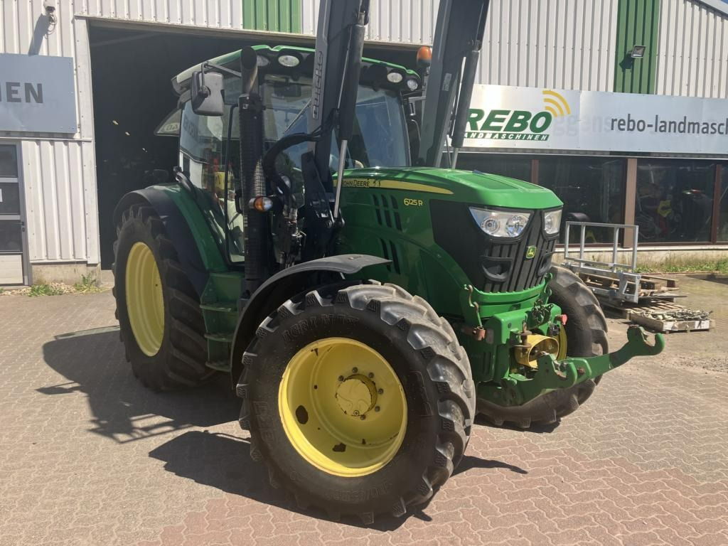 John Deere 6125R - جرار: صور 1 John Deere 6125R - جرار: صور 1