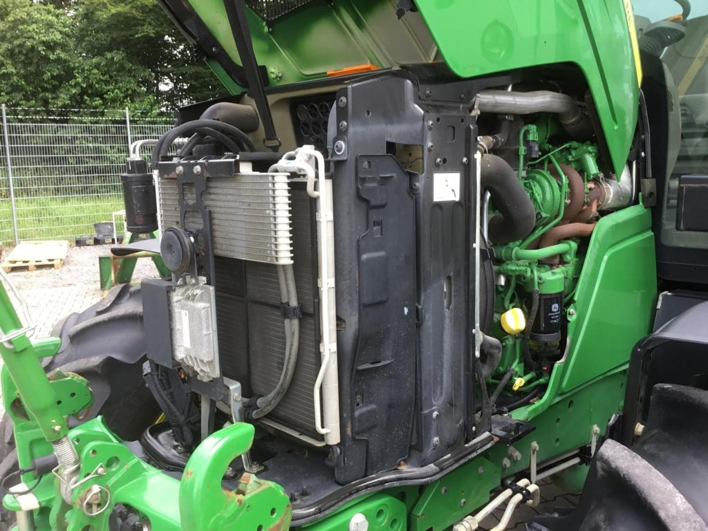 John Deere 6130R - جرار: صور 4 John Deere 6130R - جرار: صور 4