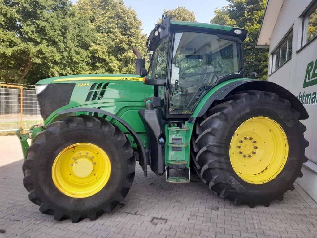 John Deere 6215R - جرار: صور 1 John Deere 6215R - جرار: صور 1