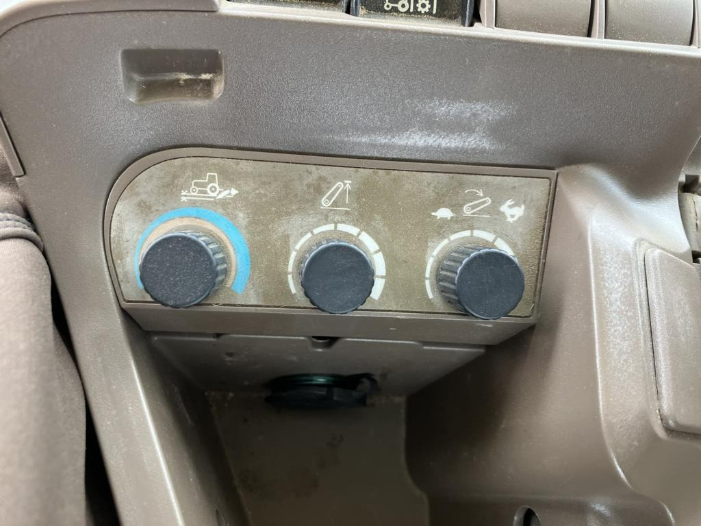 John Deere 6215R - جرار: صور 2 John Deere 6215R - جرار: صور 2