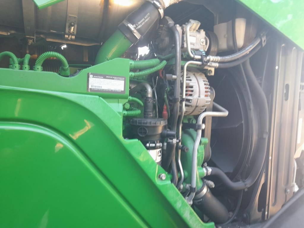 John Deere 6215R - جرار: صور 4 John Deere 6215R - جرار: صور 4