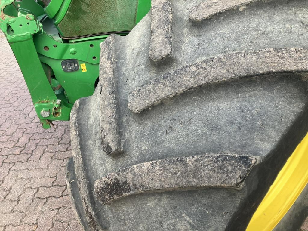 John Deere 6215R - جرار: صور 2 John Deere 6215R - جرار: صور 2