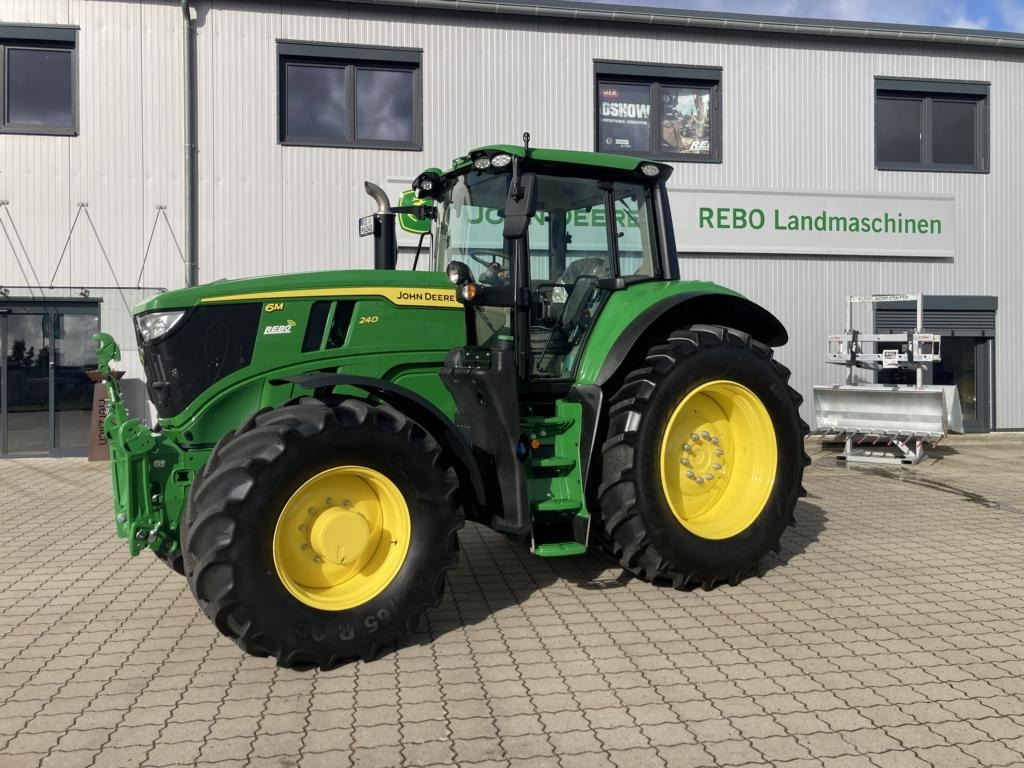 John Deere 6M240 - جرار: صور 1 John Deere 6M240 - جرار: صور 1