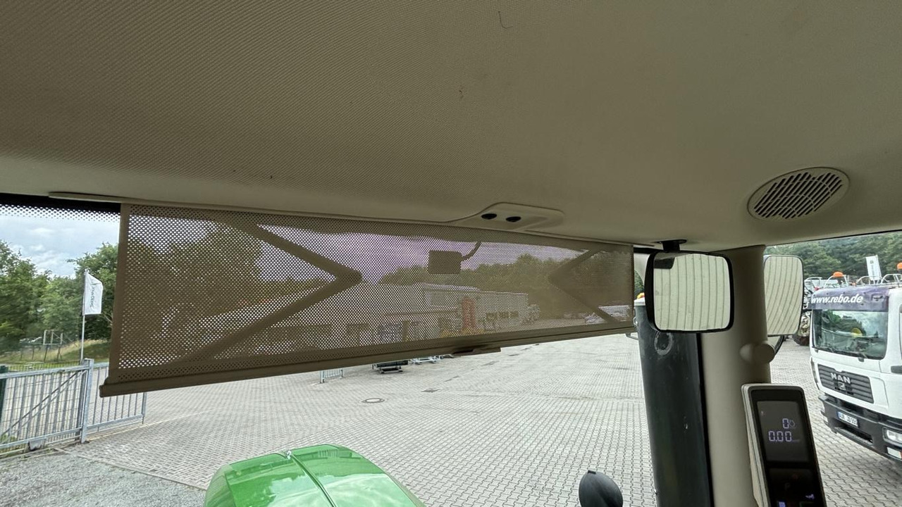 John Deere 6R195 - جرار: صور 4 John Deere 6R195 - جرار: صور 4