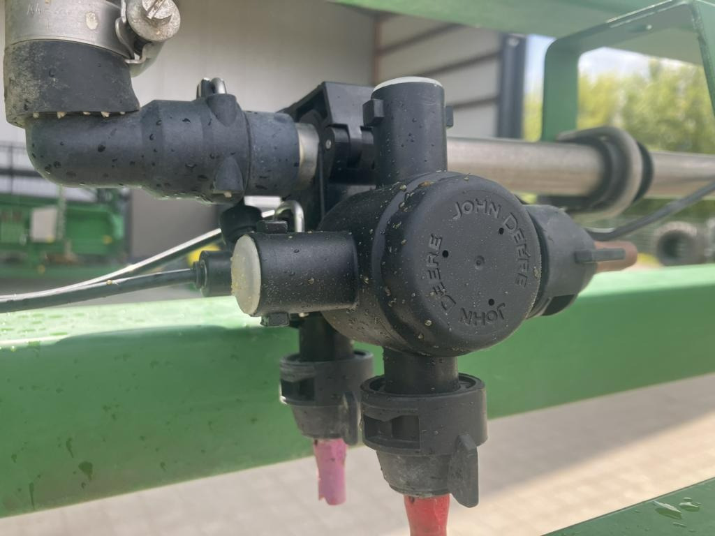 آلة الرش المقطورة John Deere BASISMASCHINE R944I POWRSPRAY: صور 22