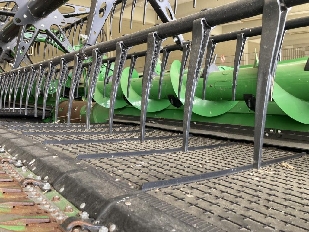 John Deere HD35X MY24 - حصادة شاملة: صور 2 John Deere HD35X MY24 - حصادة شاملة: صور 2