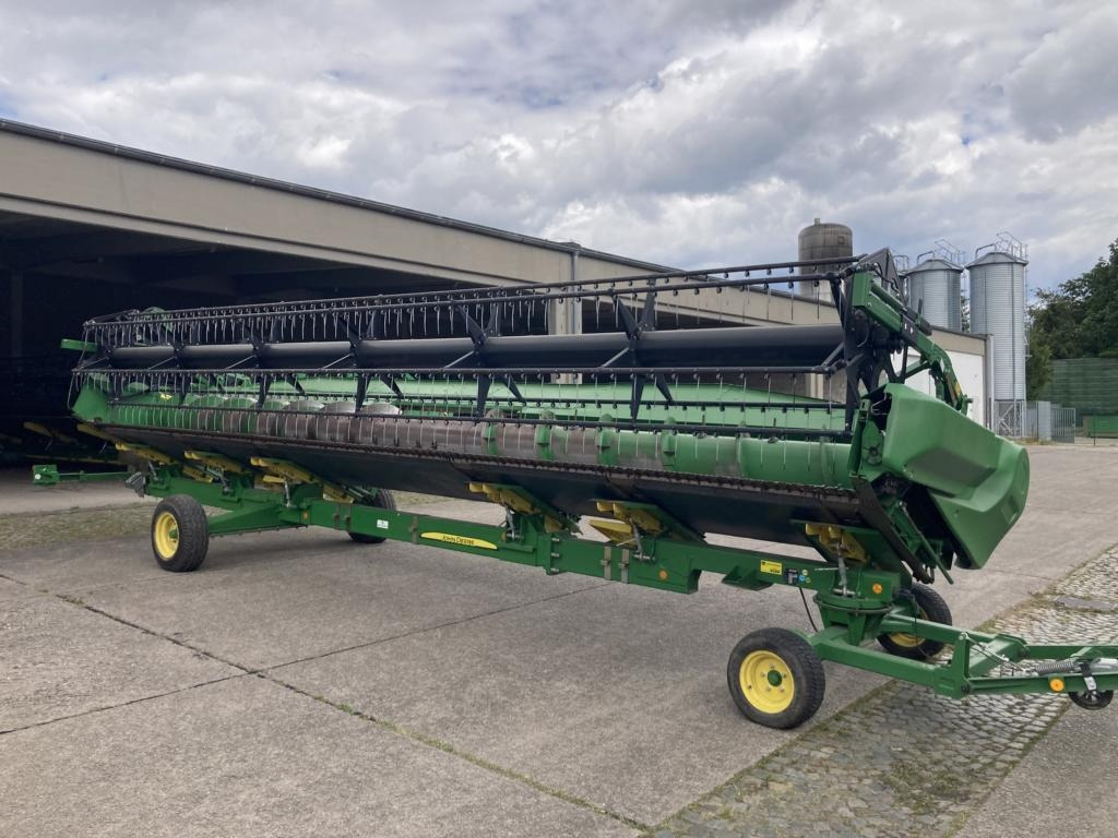 John Deere SCHNEIDWERK 630X - حصادة شاملة: صور 1 John Deere SCHNEIDWERK 630X - حصادة شاملة: صور 1