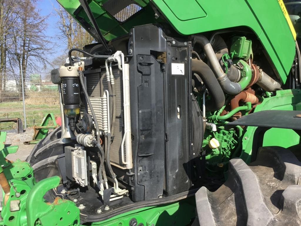John Deere TRAKTOR 6155R - جرار: صور 4 John Deere TRAKTOR 6155R - جرار: صور 4