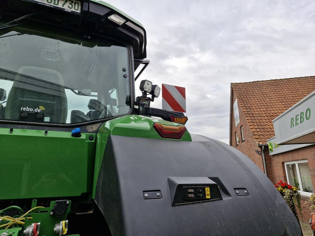 John Deere TRAKTOR 7R330 - جرار: صور 3 John Deere TRAKTOR 7R330 - جرار: صور 3